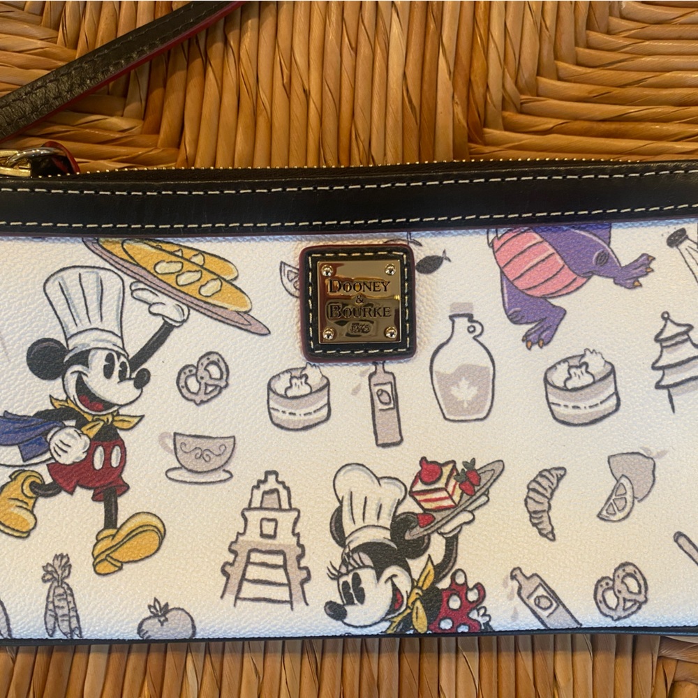 Rare Disney Dooney Epcot Food & Wine Wristlet